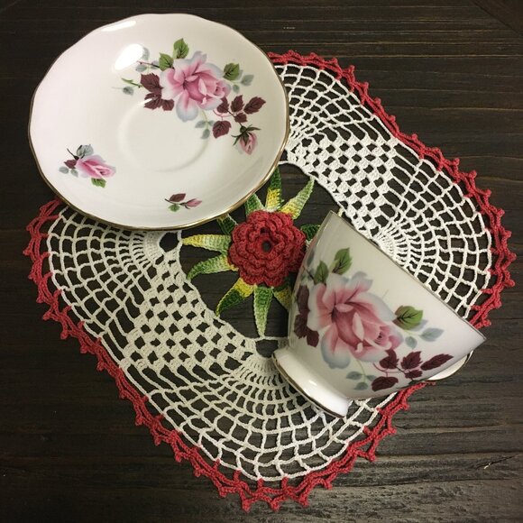 Royal Vale Ridgway Pottery England White Porcelain Rose Teacup & Saucer - Picture 6 of 16